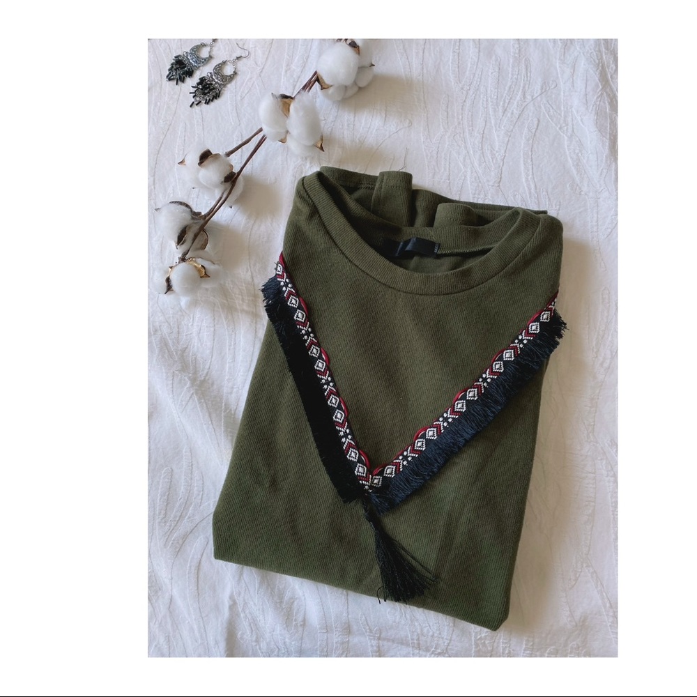 Sweater - Picture 2 of 3